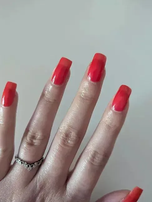 Cirque Colors Poppy Jelly nagellack röd jelly glans