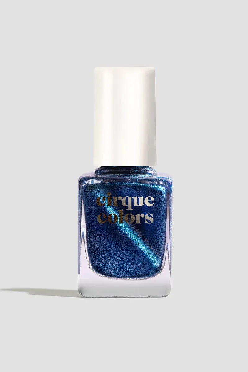 Cirque Colors Blue Velvet nagellack magnetisk blå