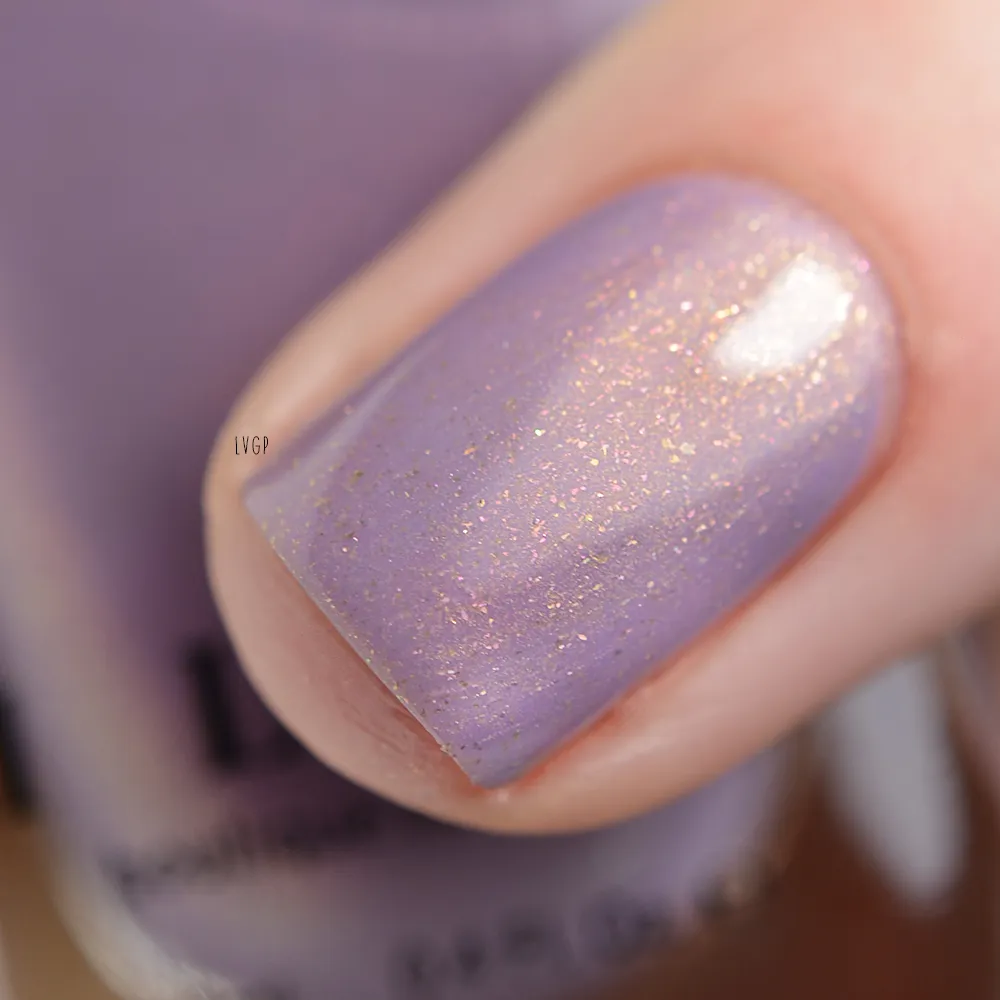ILNP Lilac Bridges nagellack lila guldshimmer