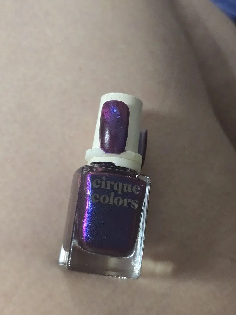 Cirque Paradox magnetlack mörklila multichrome