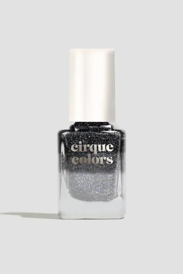 Cirque Colors Witching Hour nagellack termisk svart