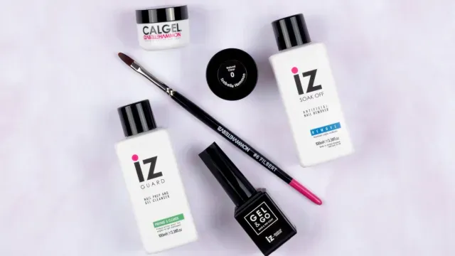 Iz Beauty CALGEL Trial Kit nagelkit TPO-fri + onlineträning