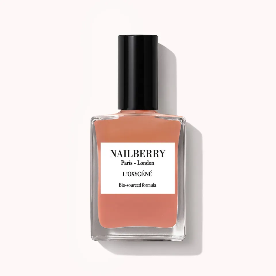 Nailberry Made You Blush nagellack 14 ml peach jelly