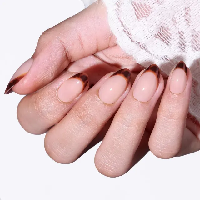 Modelones Leopard French Tip lösnaglar almond 32-pack leopard