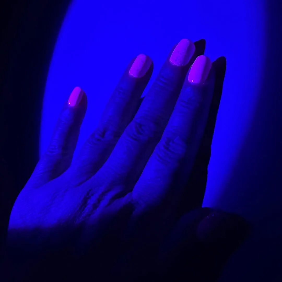 Cirque Drama Queen nagellack neon lila-magenta