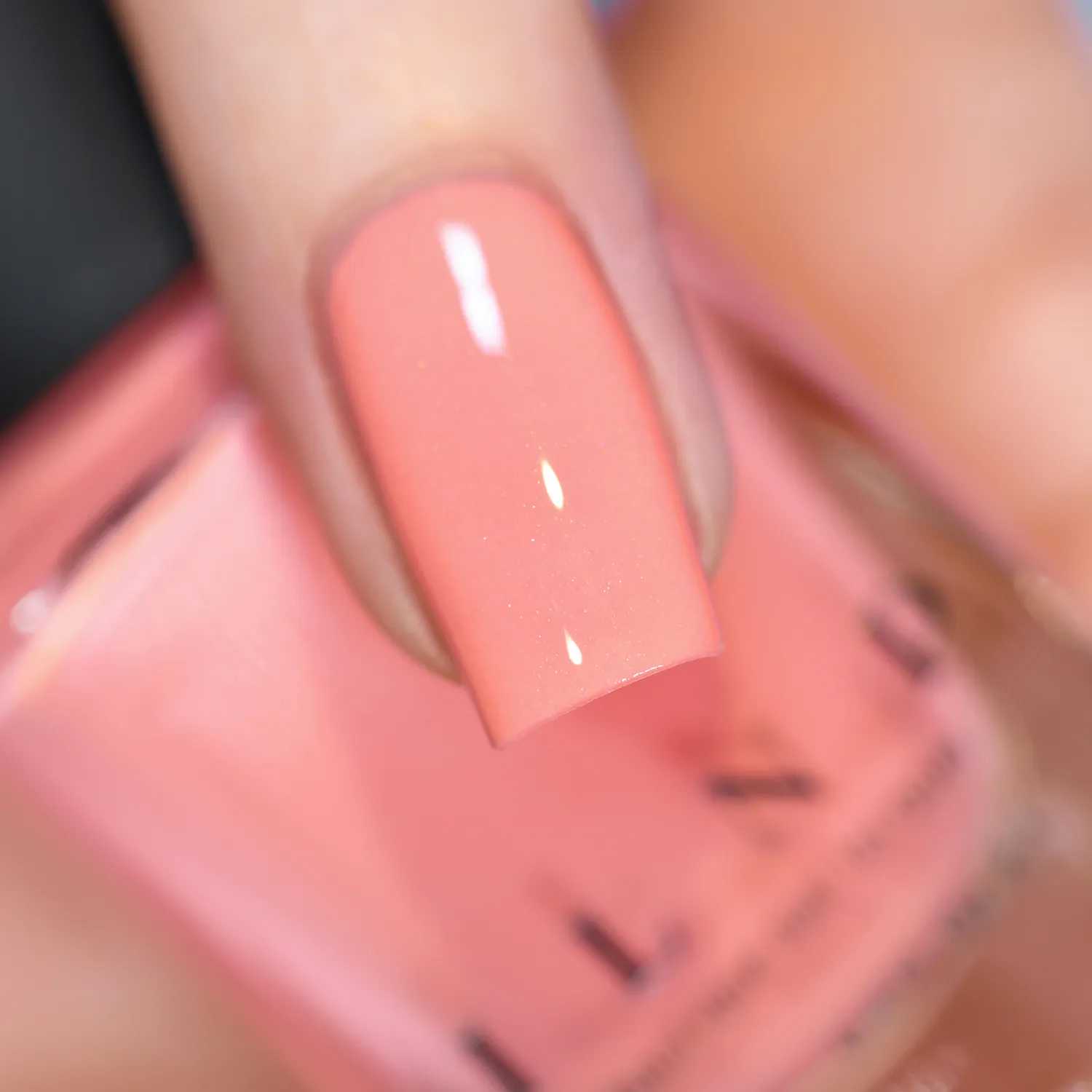 ILNP Tropics Hailey nagellack hibiskusrosa holographic