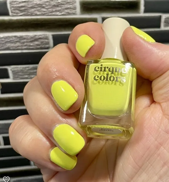 Cirque Colors Vice Suninn nagellack gul neon