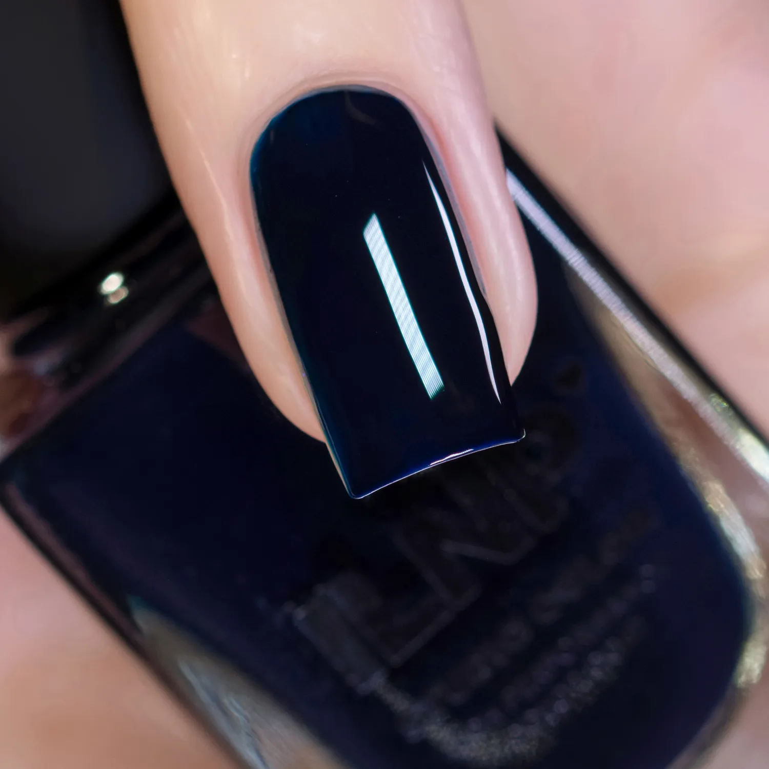 ILNP Midnight Ink nagellack mörkblå jelly