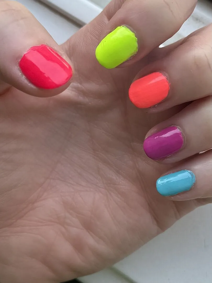 Cirque Colors Miami-Dade nagellack neon cyanblå
