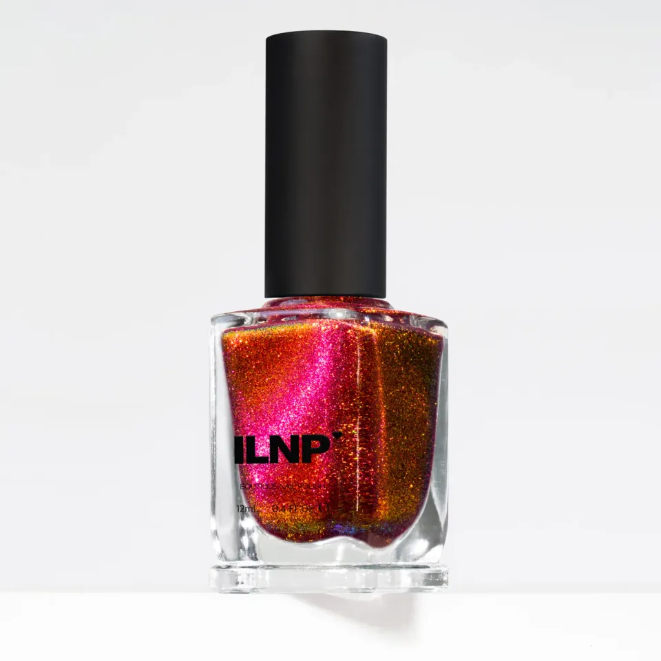 ILNP Illusions Misfit nagellack magenta magnetiskt