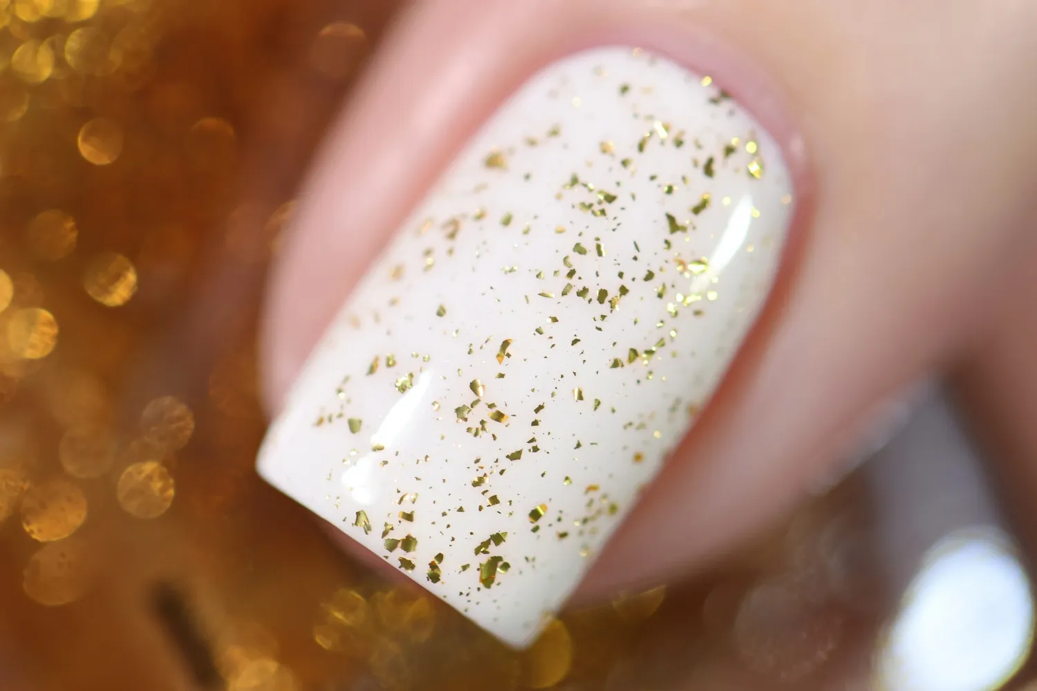 ILNP Karma topplack guldflakes transparent
