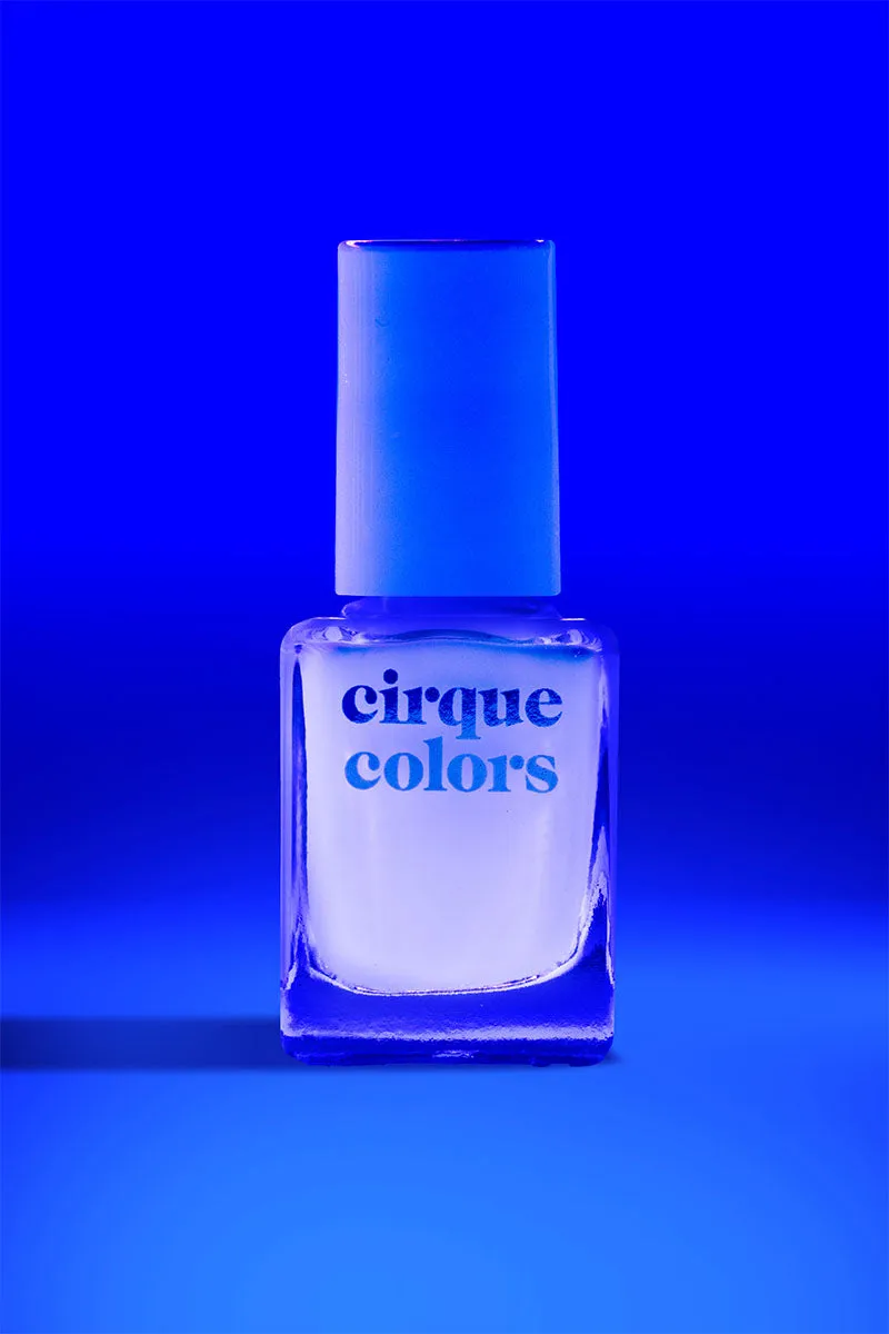 Cirque Colors White Lie nagellack neonvitt kräm