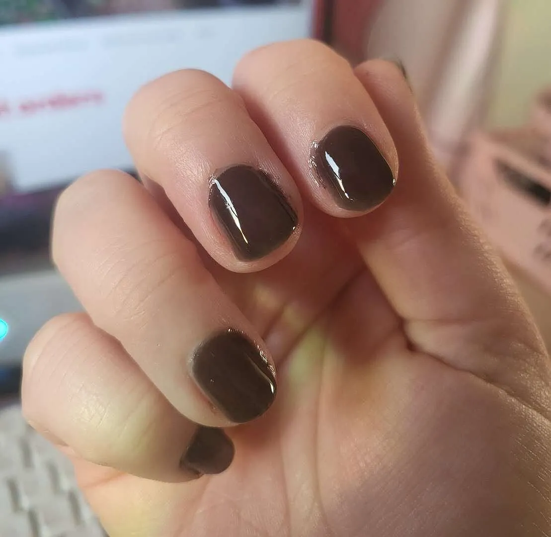 Cirque Colors NSFW Jelly nagellack svart transparent