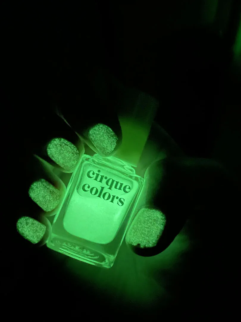 Cirque Colors Phantom Glow topplack självlysande grön