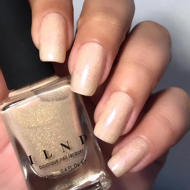 ILNP Secret Society nagellack holografiskt beige