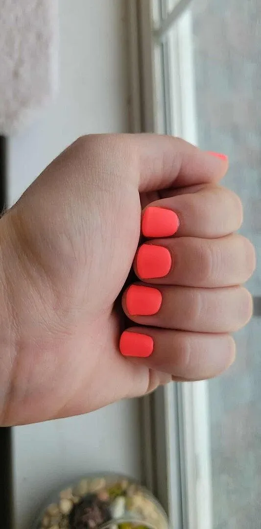 Cirque Colors Vice Boozy Brunch nagellack korallneon