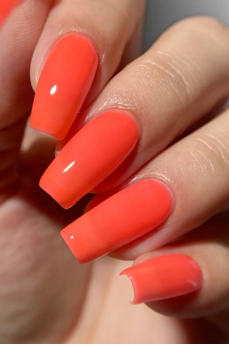 Cirque Colors Lava Jelly nagellack neonorange transparent