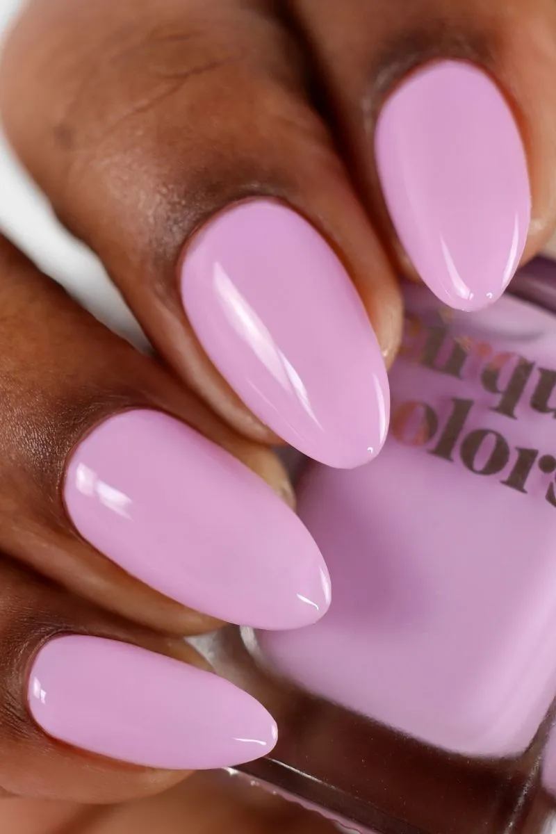 Cirque Smitten nagellack ljuslila crelly