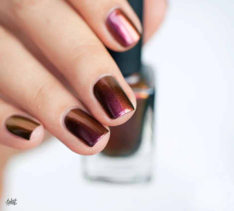 ILNP Greatness nagellack multikromt rödkoppar
