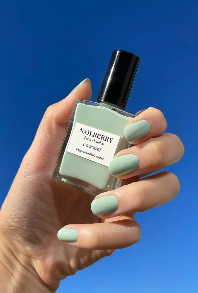 Nailberry Wild Sage nagellack 14 ml pastellgrön