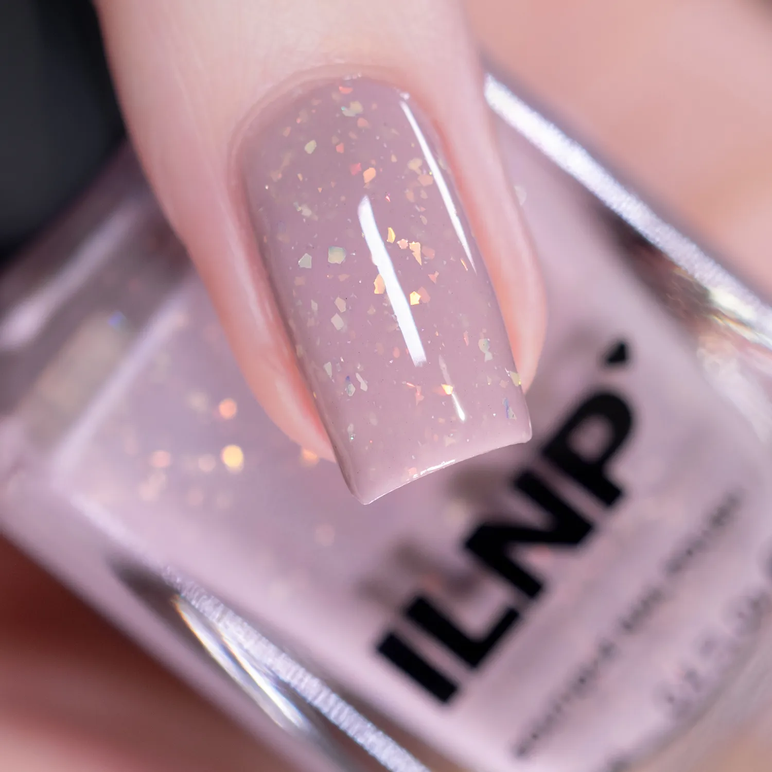 ILNP Misty nagellack lila flakie shimmer