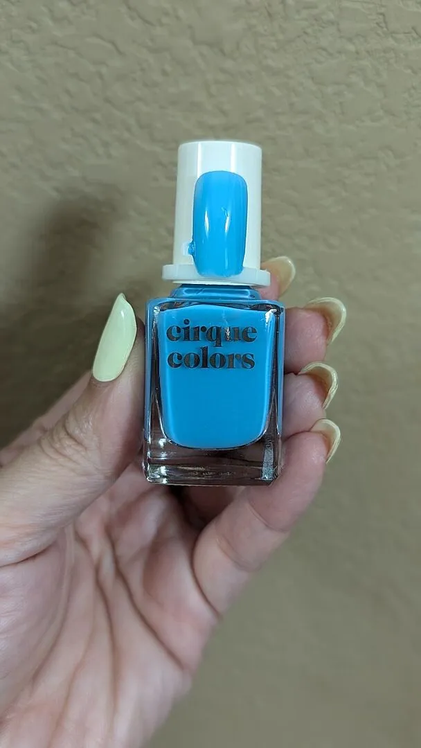 Cirque Colors Aqua Jelly nagellack ljusblå jelly