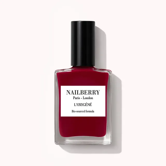 Nailberry Strawberry Jam nagellack 14 ml mörkröd opaque