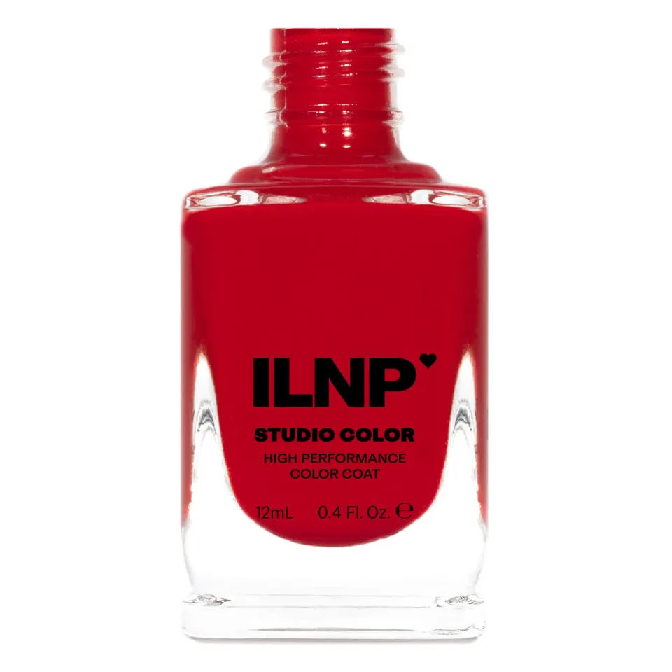 ILNP Studio Color Cherry nagellack körsbärsröd krämig