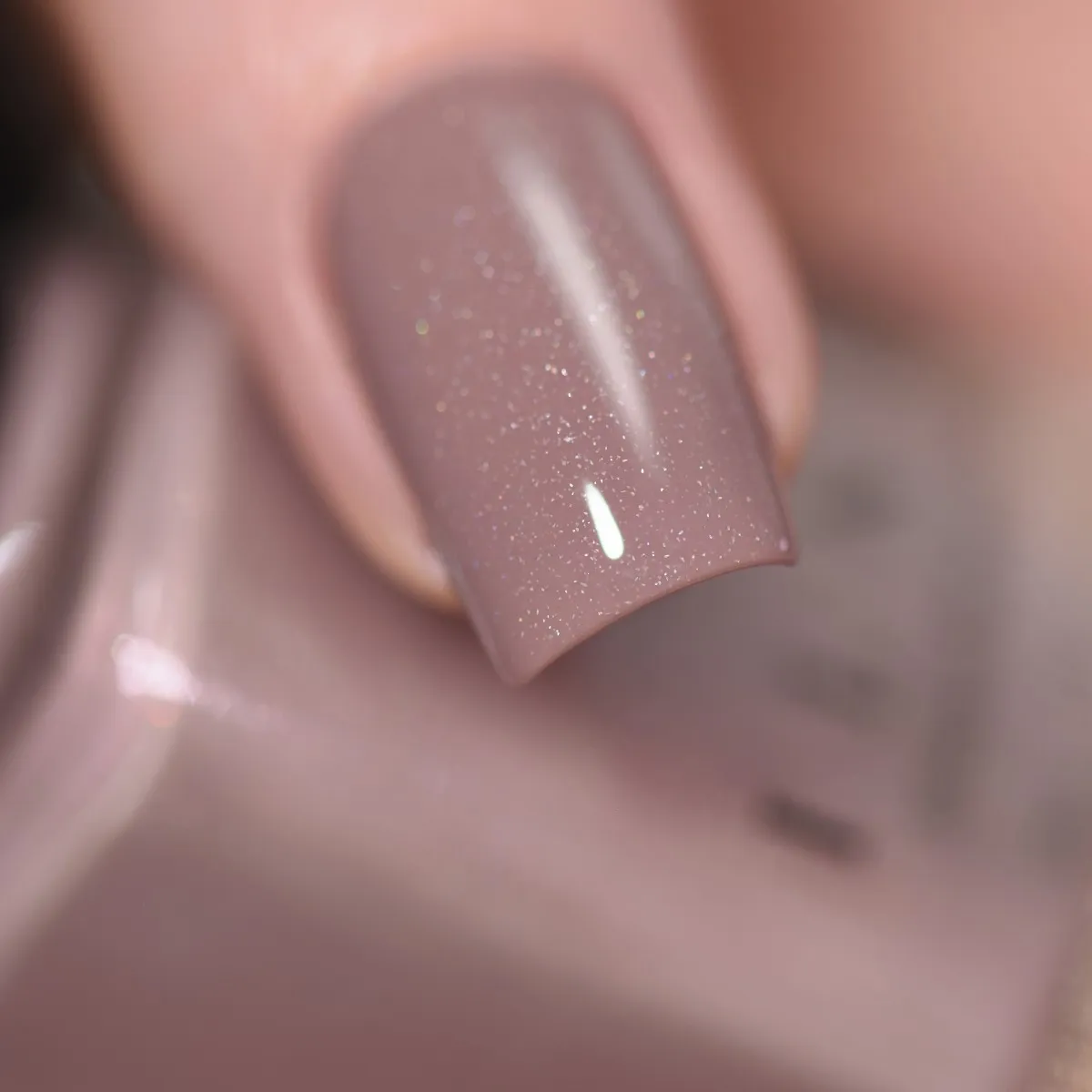 ILNP Nine to Five Coffee Run nagellack neutral holo