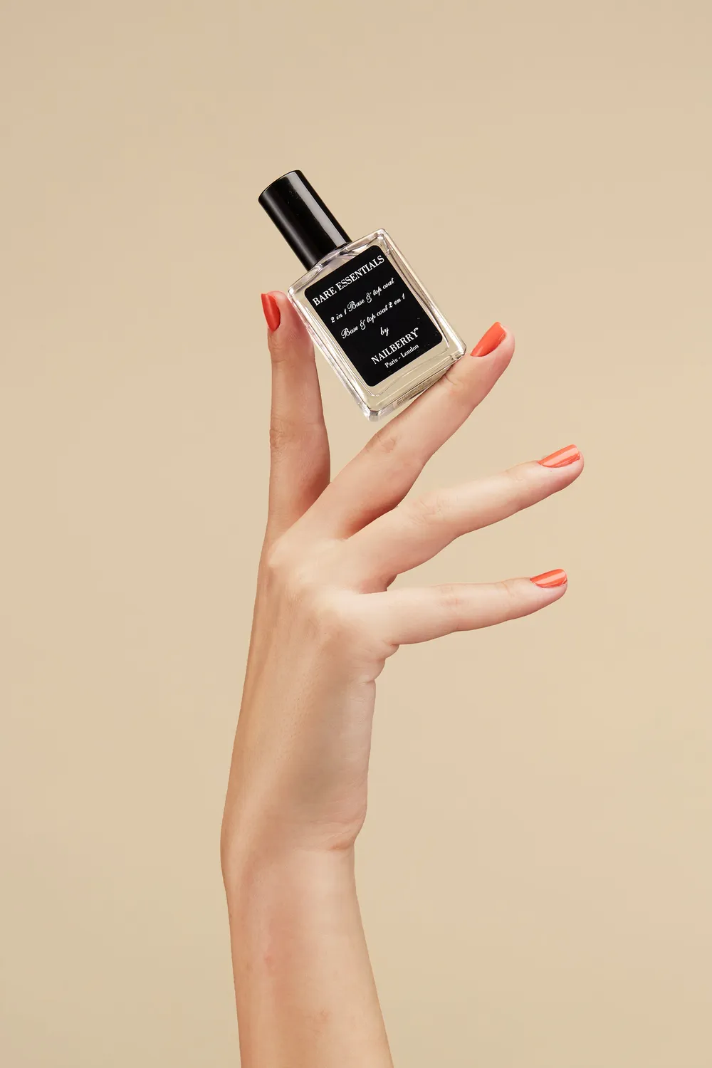 Nailberry Bare Essentials bas- och topplack 15 ml 2-i-1