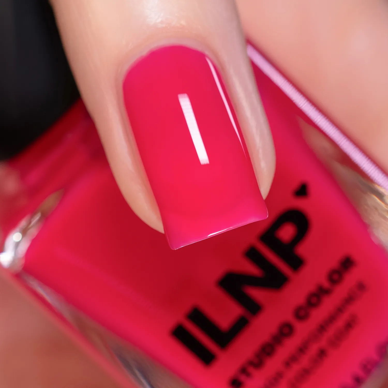 ILNP Malibu nagellack cerise jelly