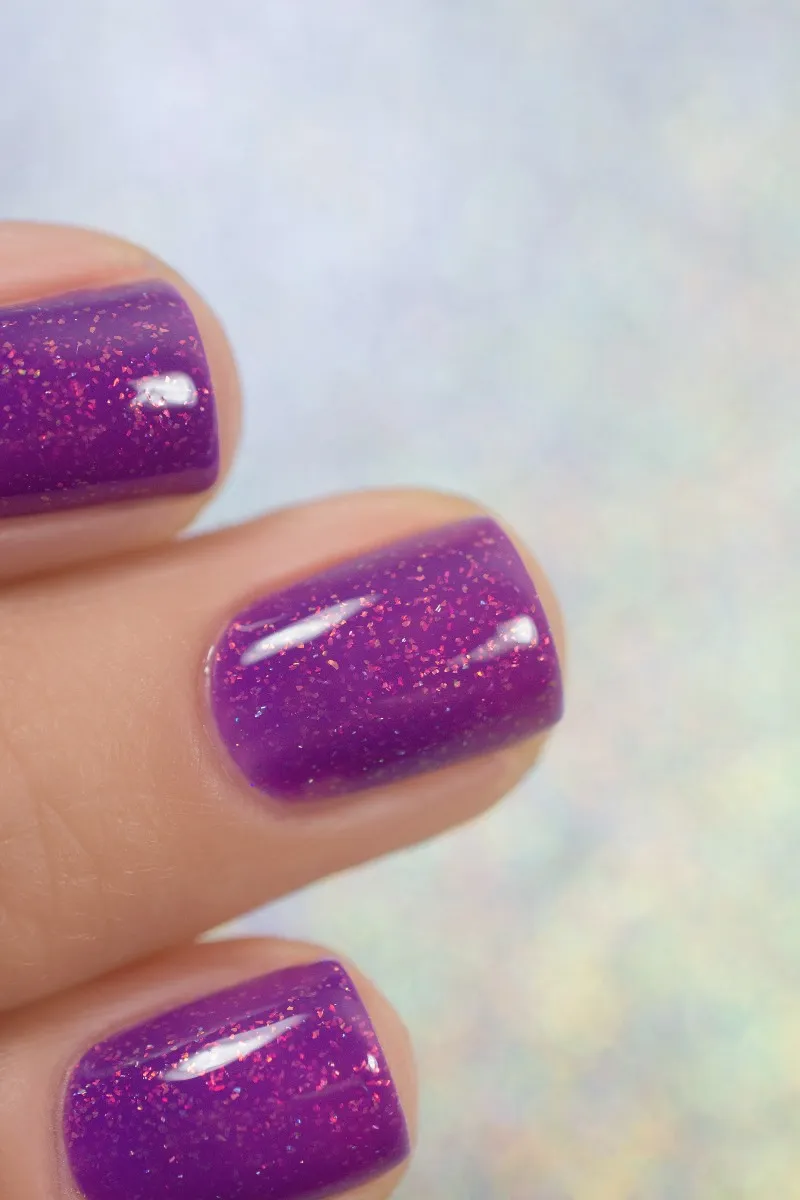 ILNP Paisley nagellack mörkmagenta med röd-guld flakes
