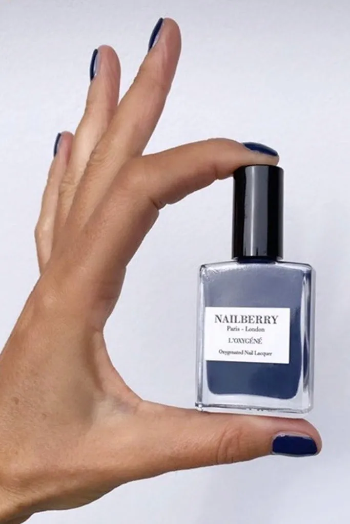 Nailberry Number 69 nagellack mörkblå grå 14 ml