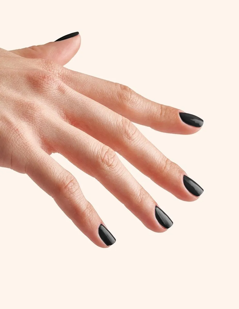 Le Mini Macaron Le Sweet Licorice nagellack svart
