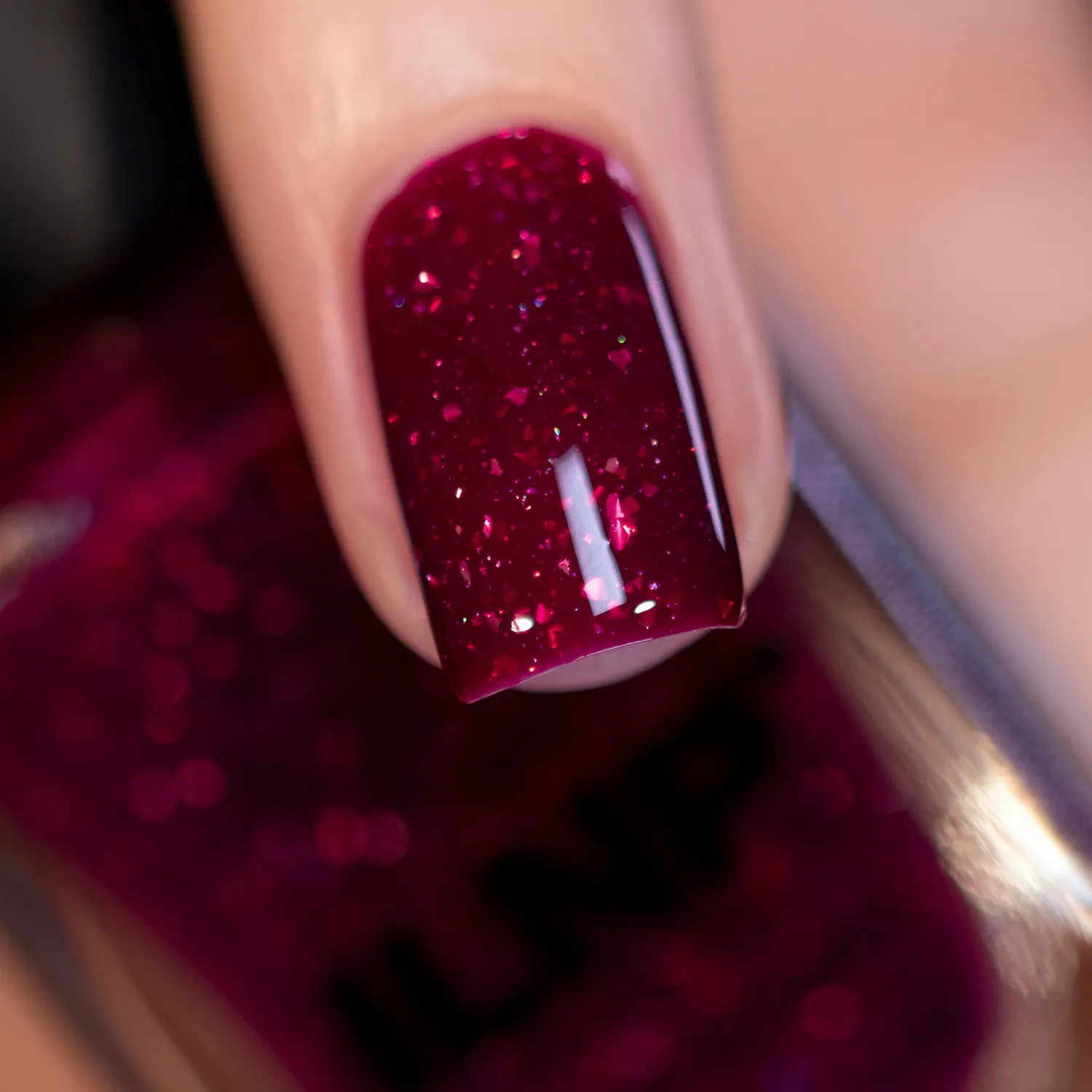 ILNP Adaline nagellack bordeaux koppar metallic