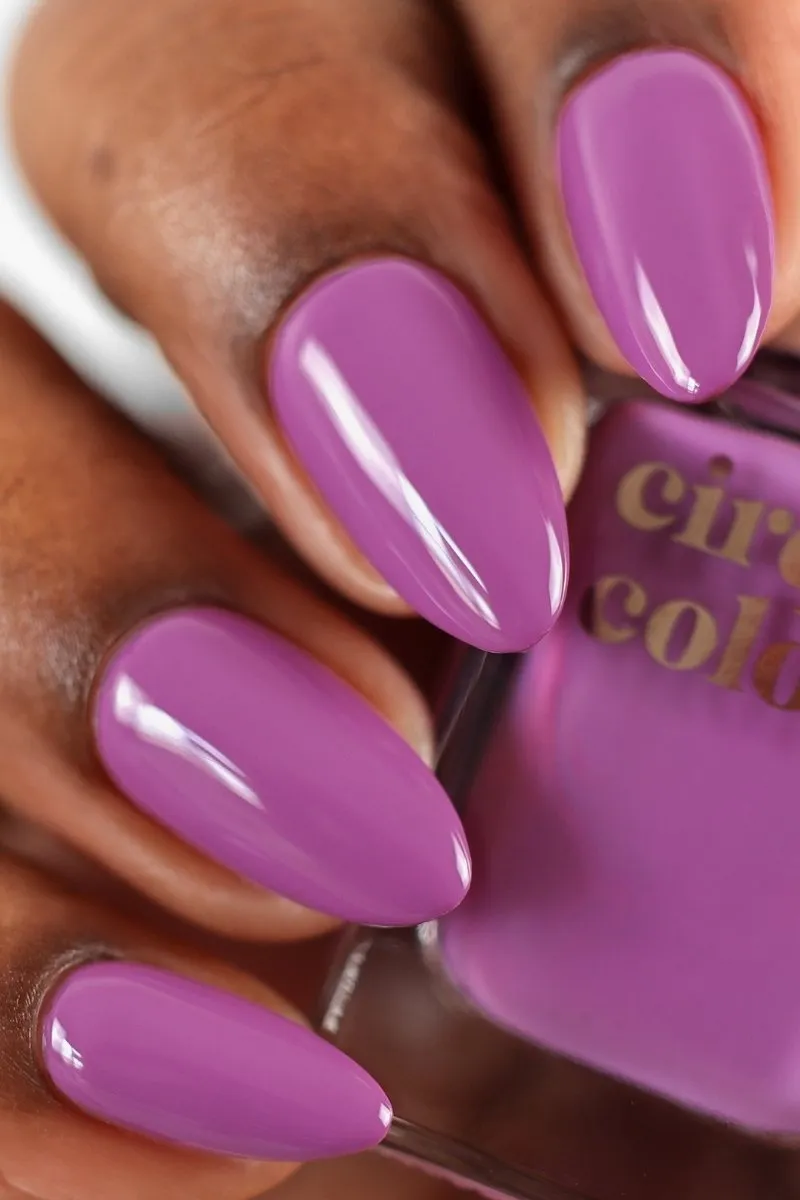 Cirque Colors Cosmopolitan nagellack lila crème