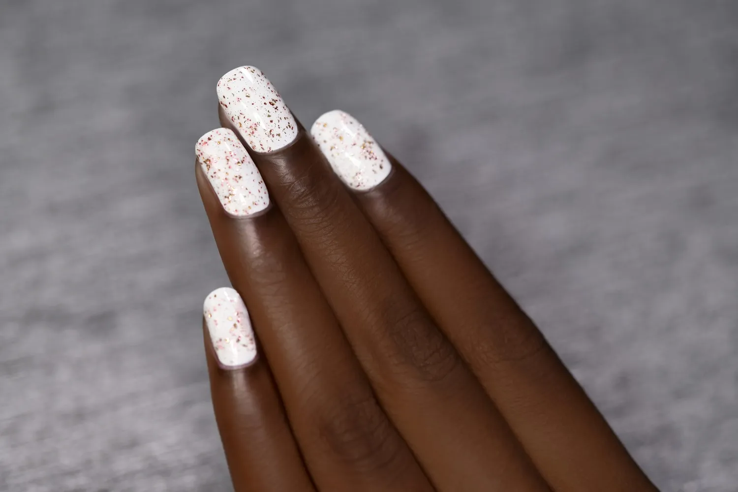 ILNP Love Triangle topper guldrosa