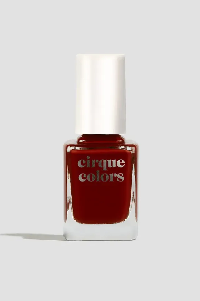 Cirque Colors Rouge Rockefeller nagellack crème vinröd