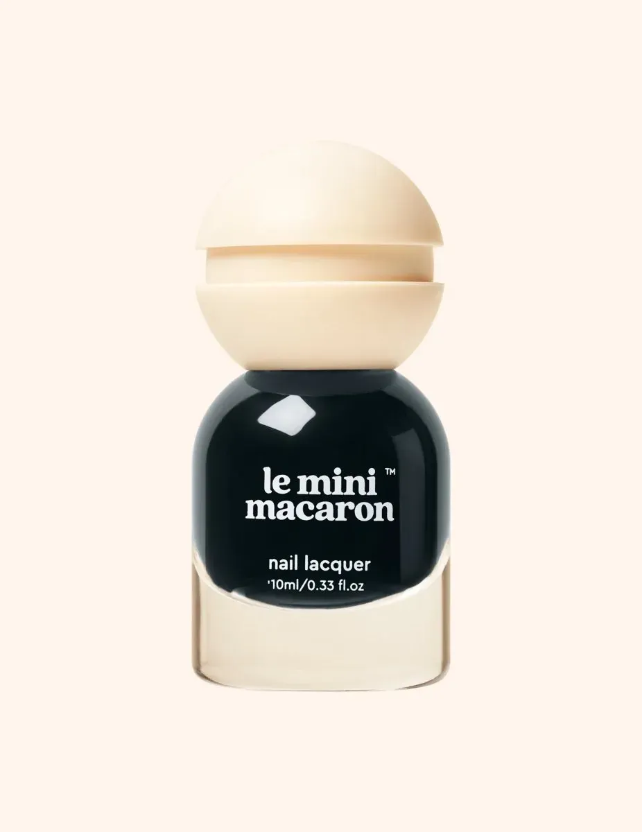 Le Mini Macaron Le Sweet Licorice nagellack svart