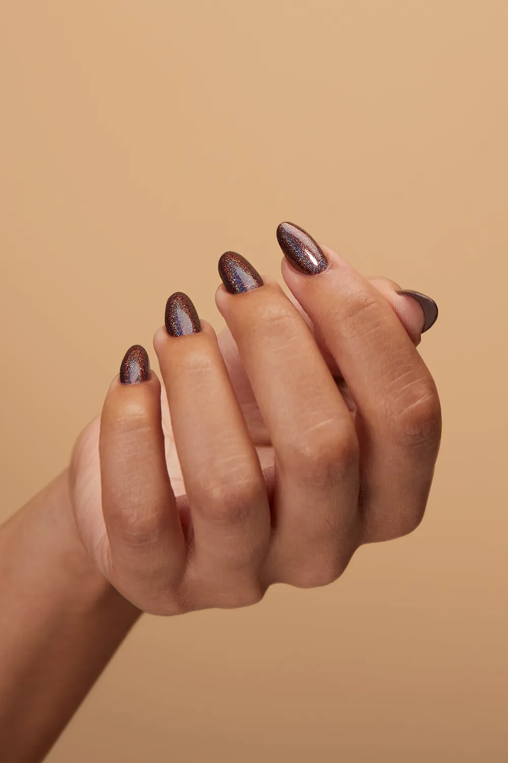 Cirque Colors Pony Up nagellack mörkbrun holografisk