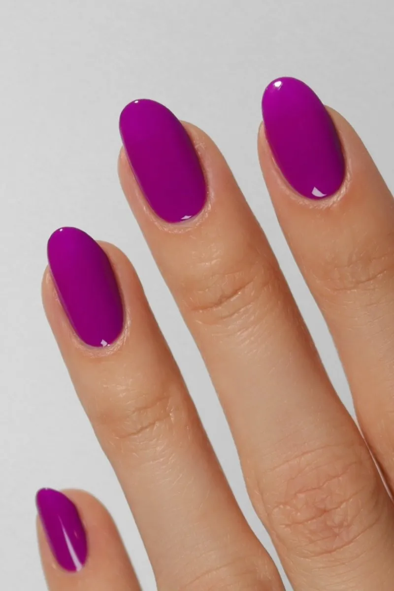 Cirque Drama Queen nagellack neon lila-magenta