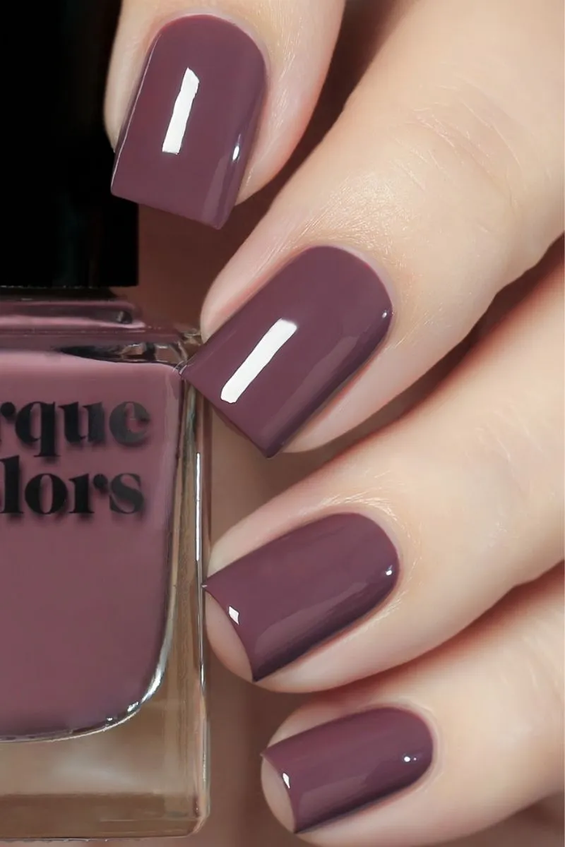 Cirque Colors Terroir nagellack mörk brunlila crème