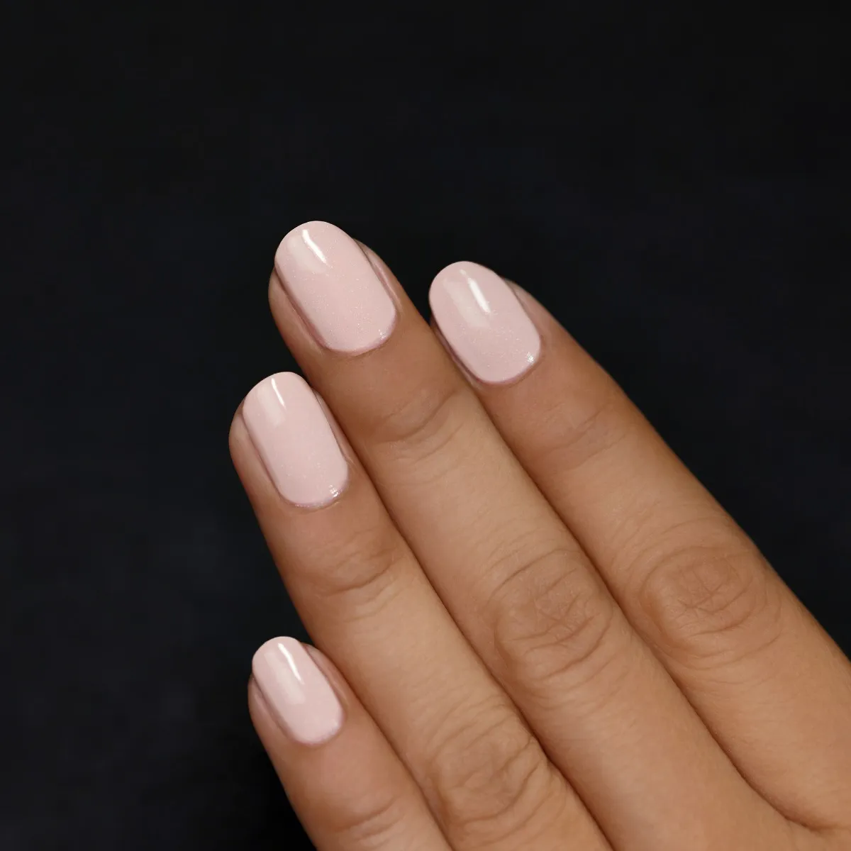 ILNP Nine to Five Rumor Has It nagellack holografiskt