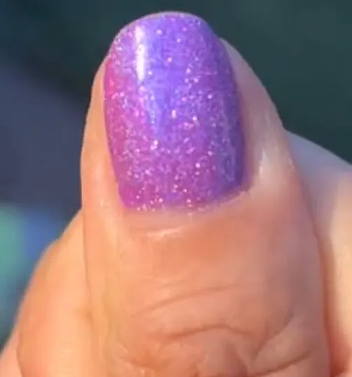 Cirque Colors Jammin Out shimmer nagellack druvlila holografisk