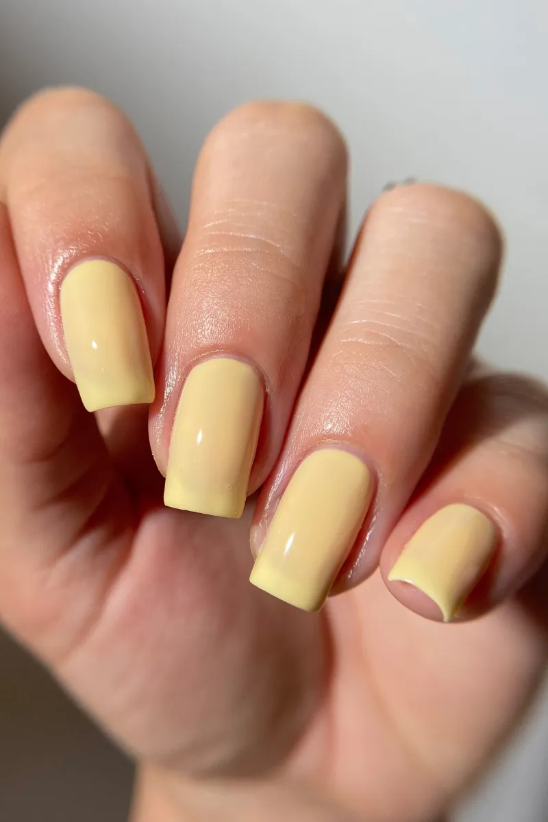 Cirque Colors Lemon Drops crellylack pastellgul