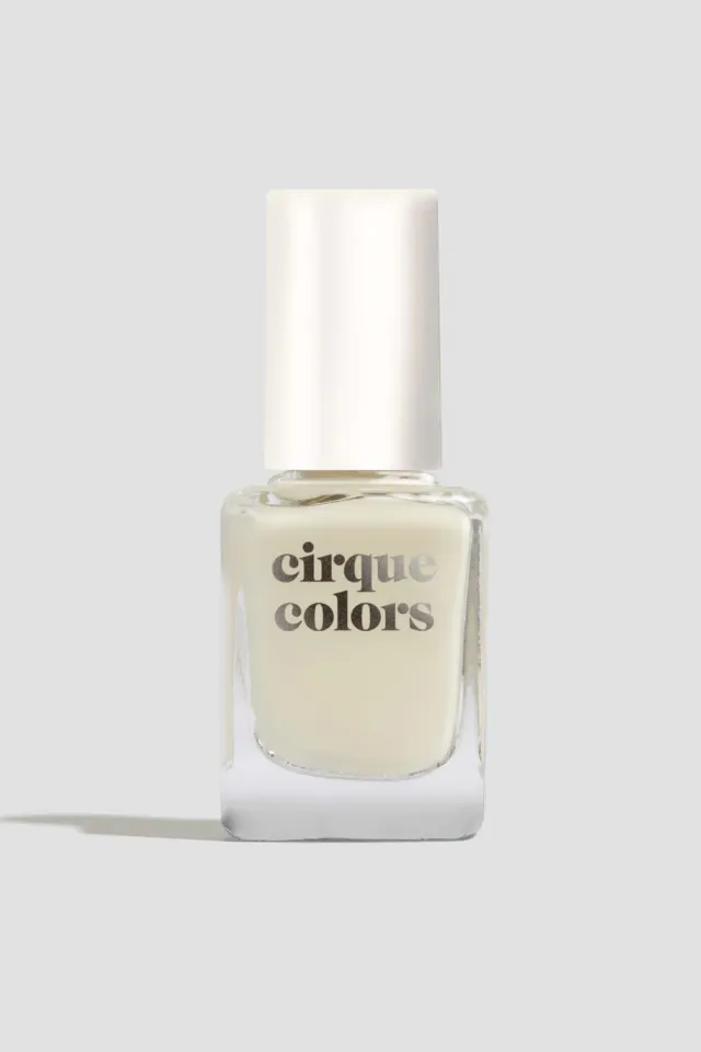 Cirque Colors Milk Glass nagellack off-white crelly