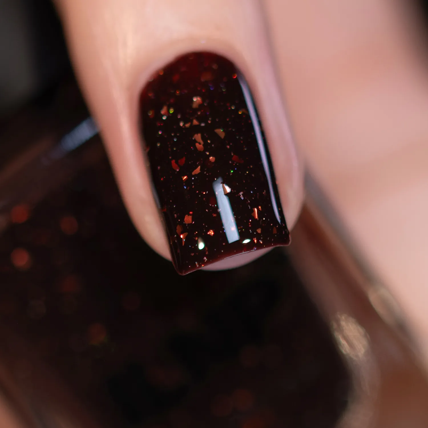 ILNP Slow Burn nagellack brun kopparflakes