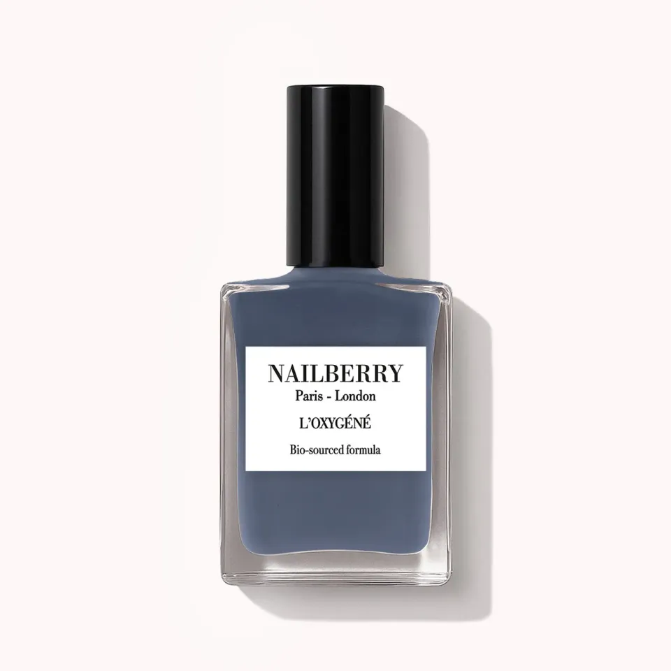 Nailberry Spiritual nagellack 14 ml mellanblå
