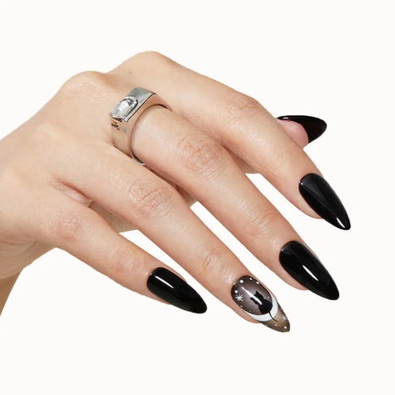Modelones Midnight Black nagellack svart krämig
