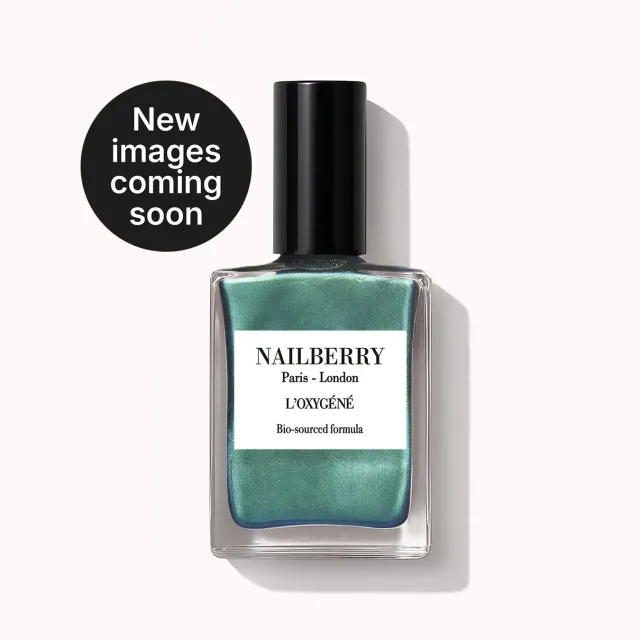 Nailberry Glamazon nagellack grönblå metallic 14 ml